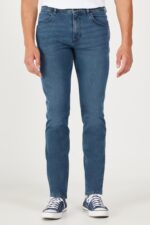 Wrangler Greensboro Straight Fit Jeans