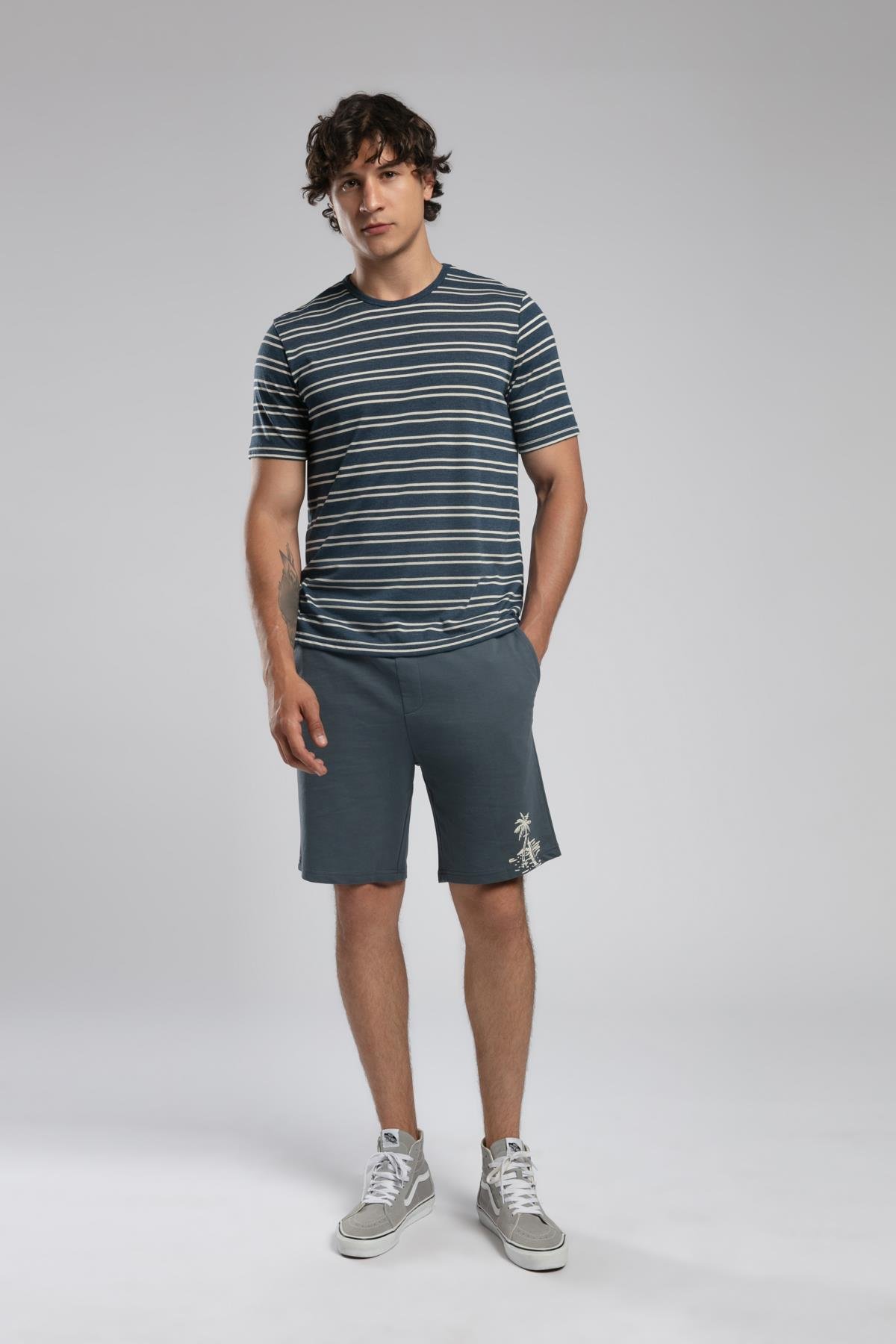Jevon Men's Striped T-Shirt Jevon Men's Striped T-Shirt