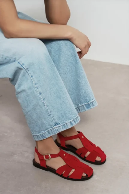 Nisantasi Bird წითელი