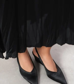 Nisantasi MELONI შავი