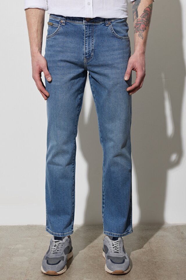 Wrangler Straight Fit Normal Waist ჯინსი Wrangler Straight Fit Normal Waist ჯინსი